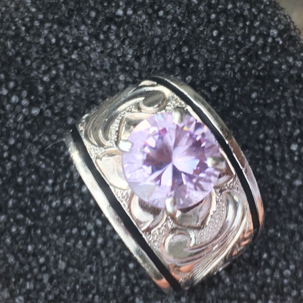 Hawaiian 2Kt CZ Heirloom Solitaire Ring S Silver - Picture 6 of 8